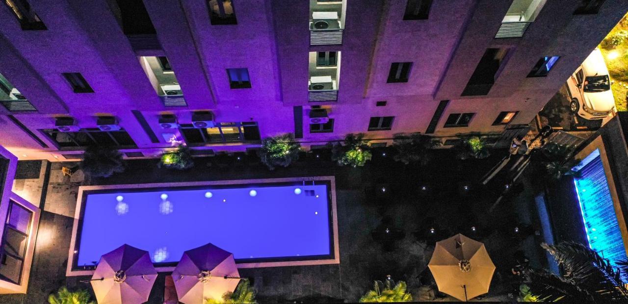 Omedel Luxury Hotel Enugu Exterior photo